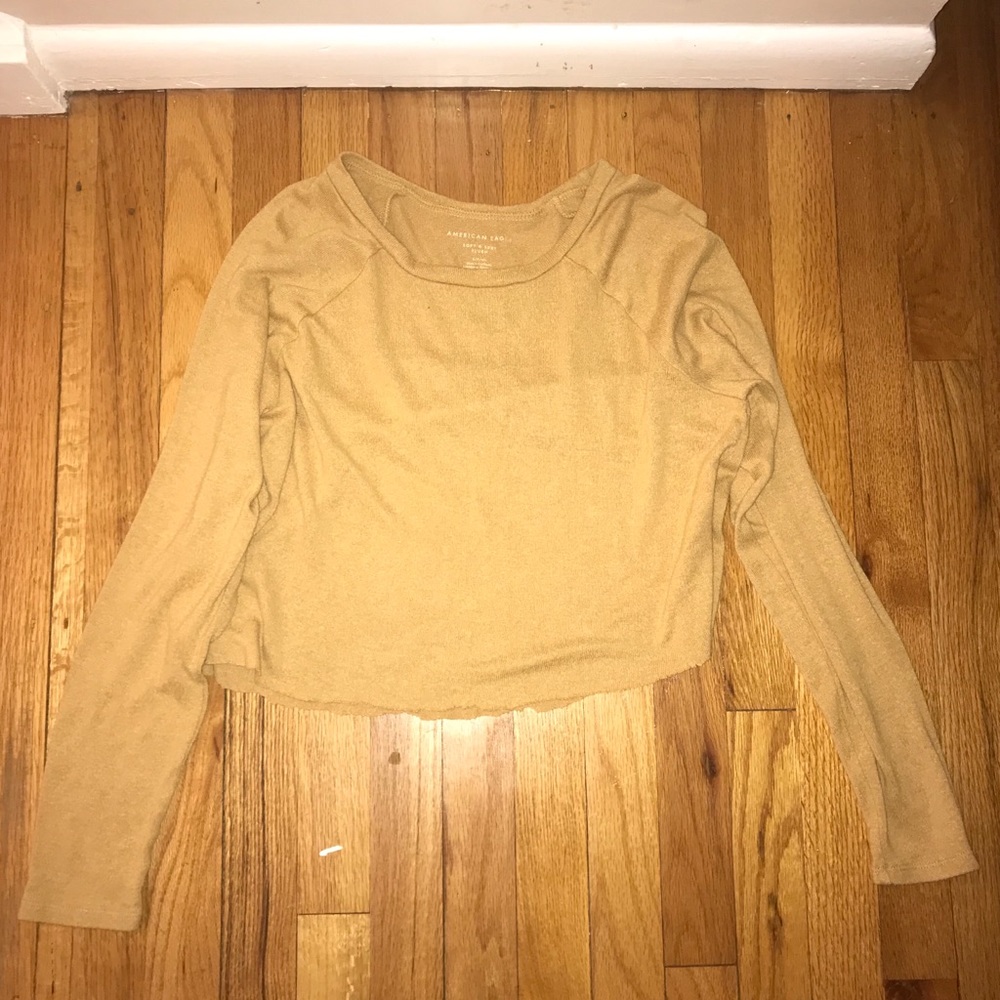 Soft and Sexy AE cropped long sleeve